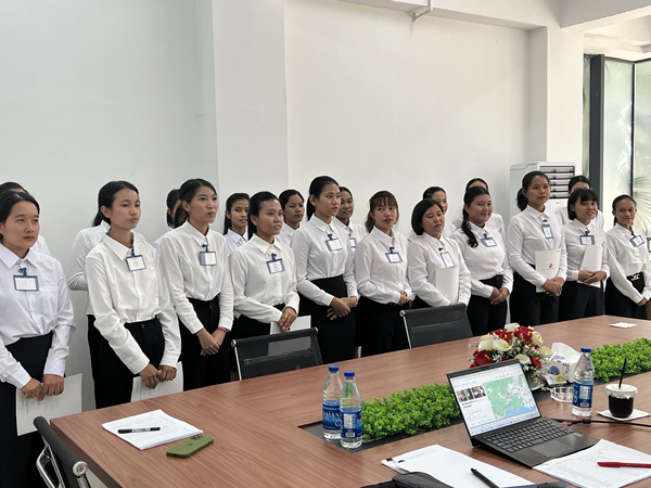 海外拠点人材育成センターにて採用面接